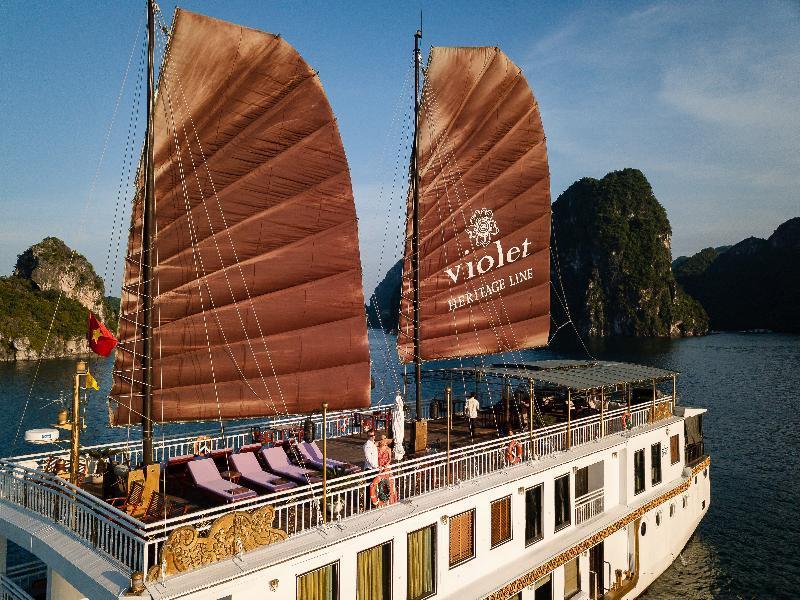 Heritage Line Violet Cruise - Halong Bay & Lan Ha Bay Халонг Экстерьер фото