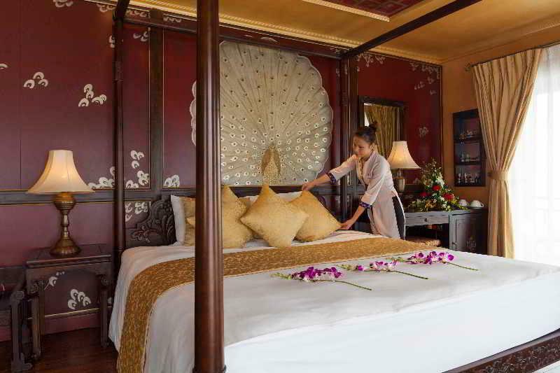 Heritage Line Violet Cruise - Halong Bay & Lan Ha Bay Халонг Экстерьер фото